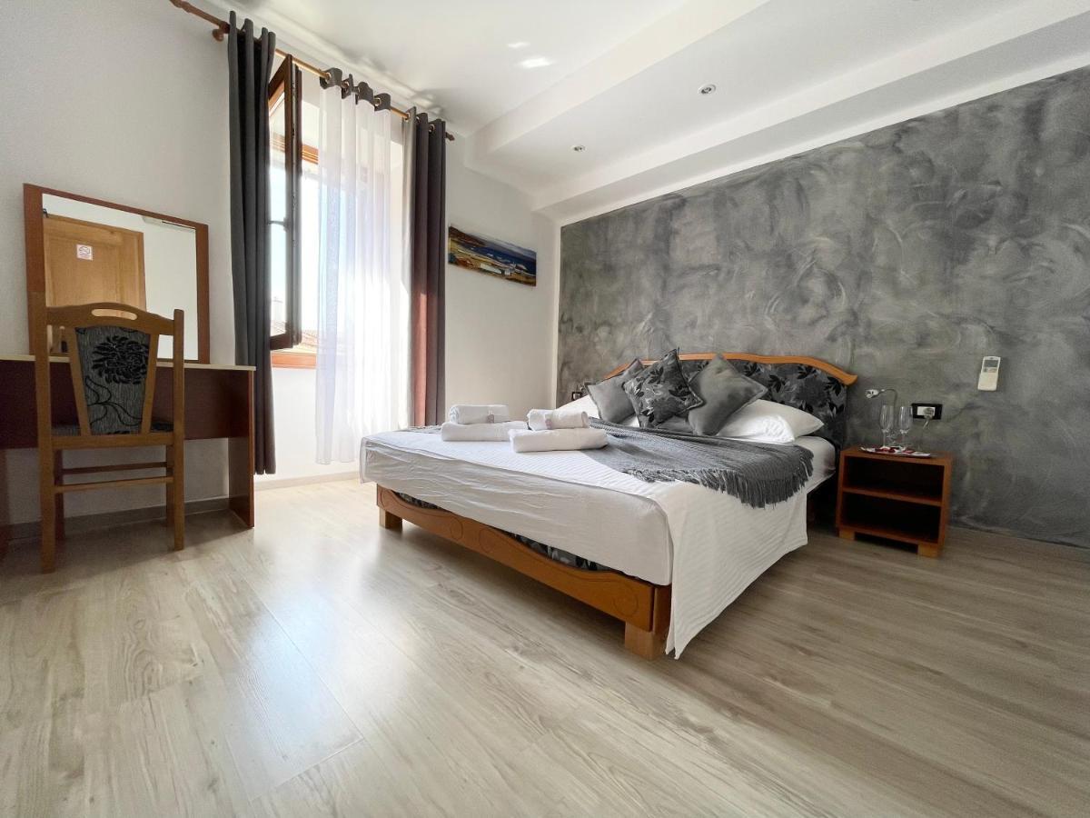 Rooms Valentino Poreč Exterior foto