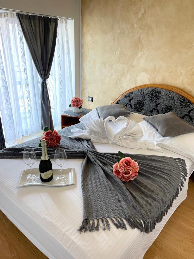 Rooms Valentino Poreč Exterior foto
