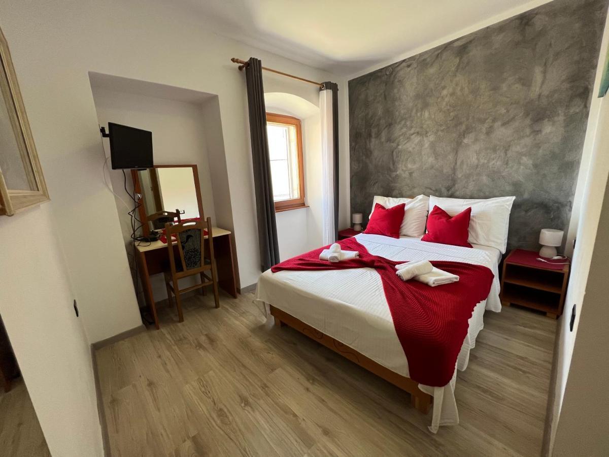 Rooms Valentino Poreč Exterior foto