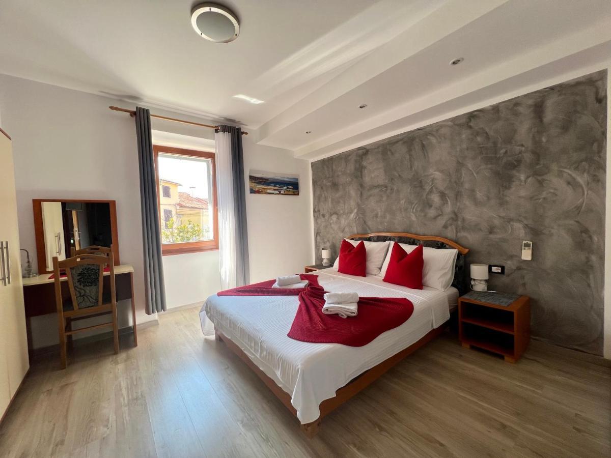 Rooms Valentino Poreč Exterior foto