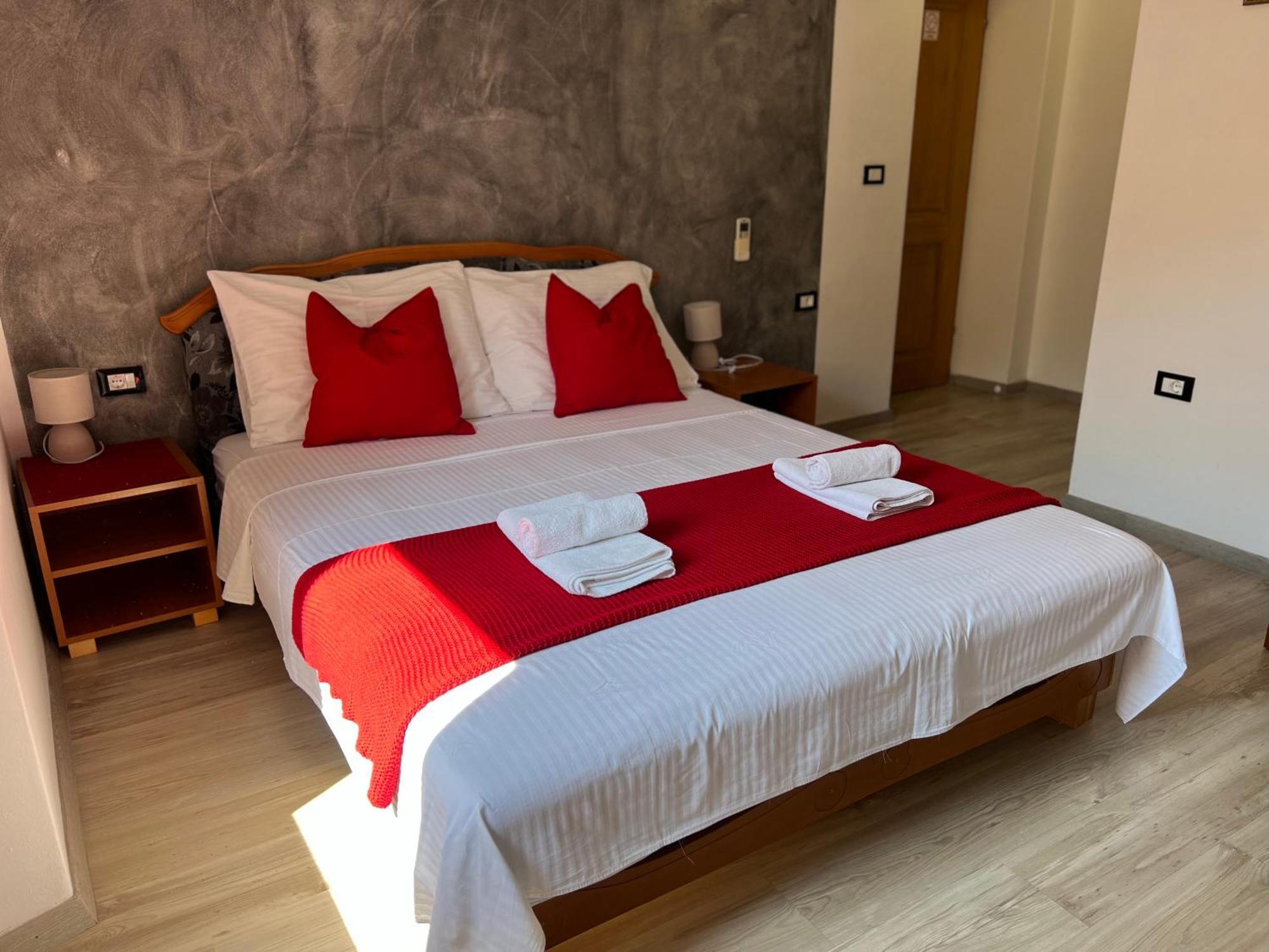 Rooms Valentino Poreč Exterior foto